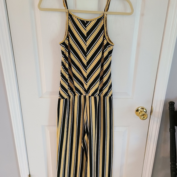 Just Be Jumpsuit - Picture 3 of 6